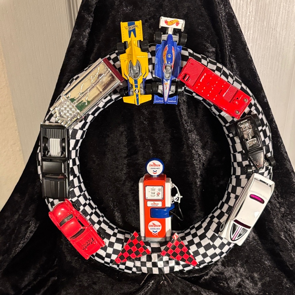 Deluxe Racing Car Set with Track